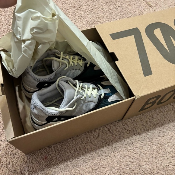 Yeezy wave runners - Picture 6 of 6